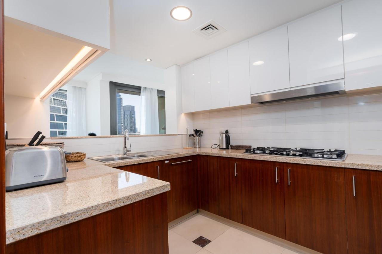 Vacay Lettings - Burj Vista High Floor Burj Khalifa & Fountain View Apartment Dubai Exterior photo