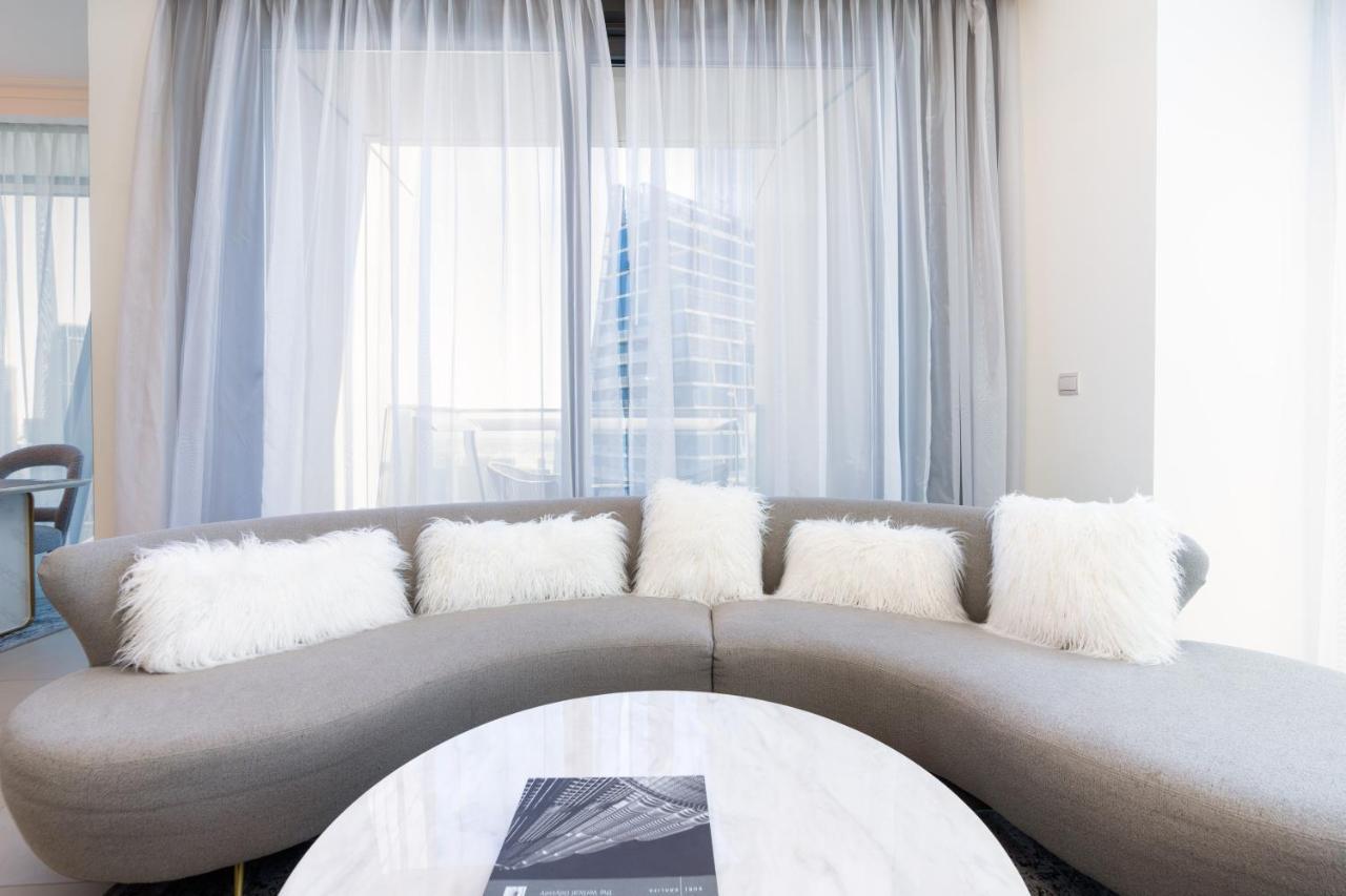 Vacay Lettings - Burj Vista High Floor Burj Khalifa & Fountain View Apartment Dubai Exterior photo