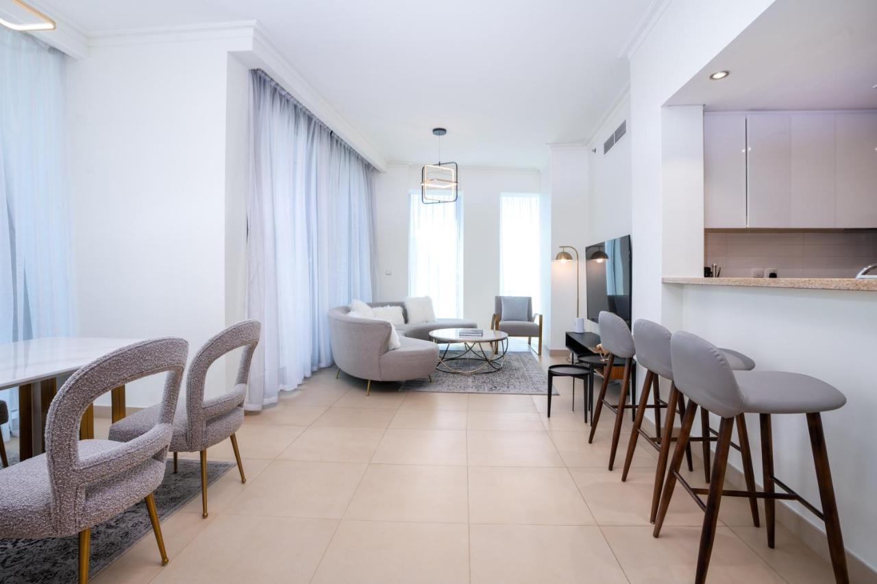 Vacay Lettings - Burj Vista High Floor Burj Khalifa & Fountain View Apartment Dubai Exterior photo